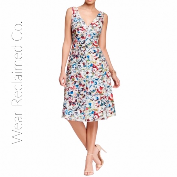 CARMEN MARC VALVO Printed Cross Over Back Dress - Picture 1 of 8